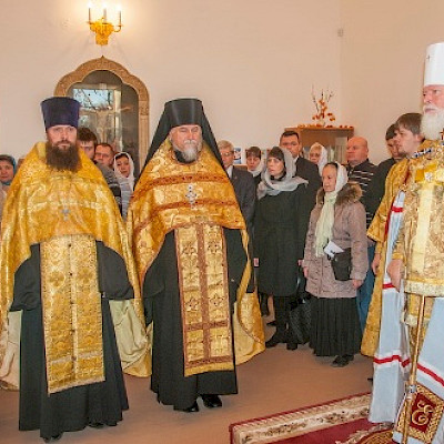 Праздничный молебен в храме Трех Святителей